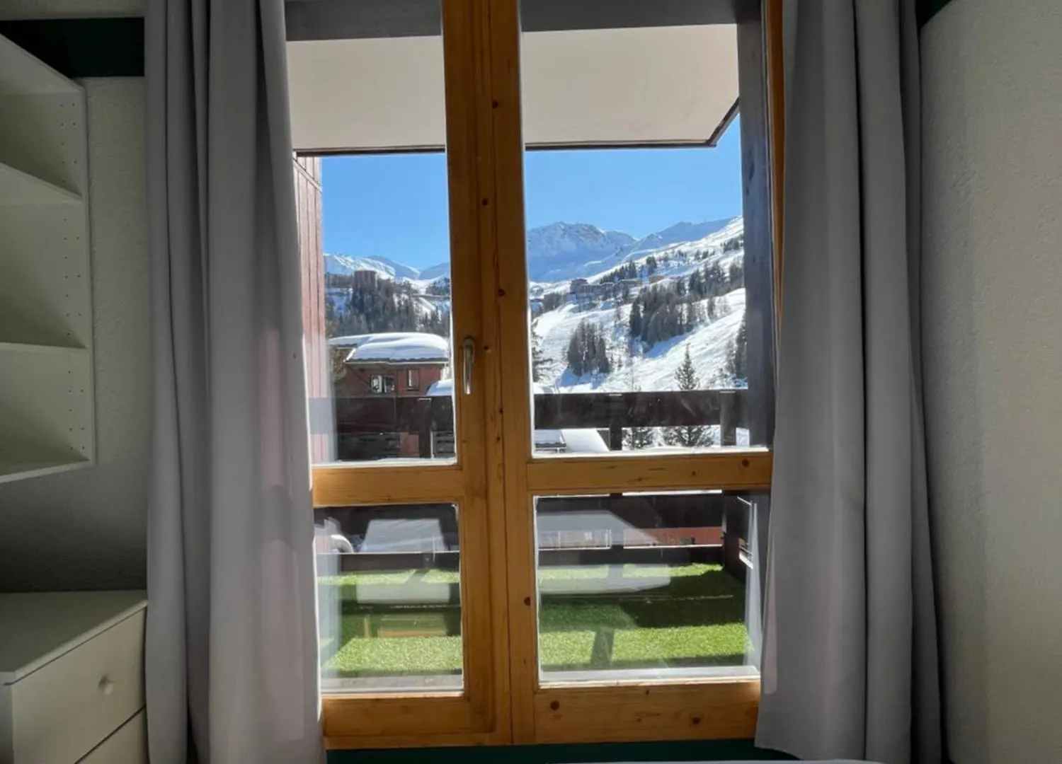 Appartement La Plagne Plein Sud Au Pied Des Pistes, Piscine Et Parking Gratuits